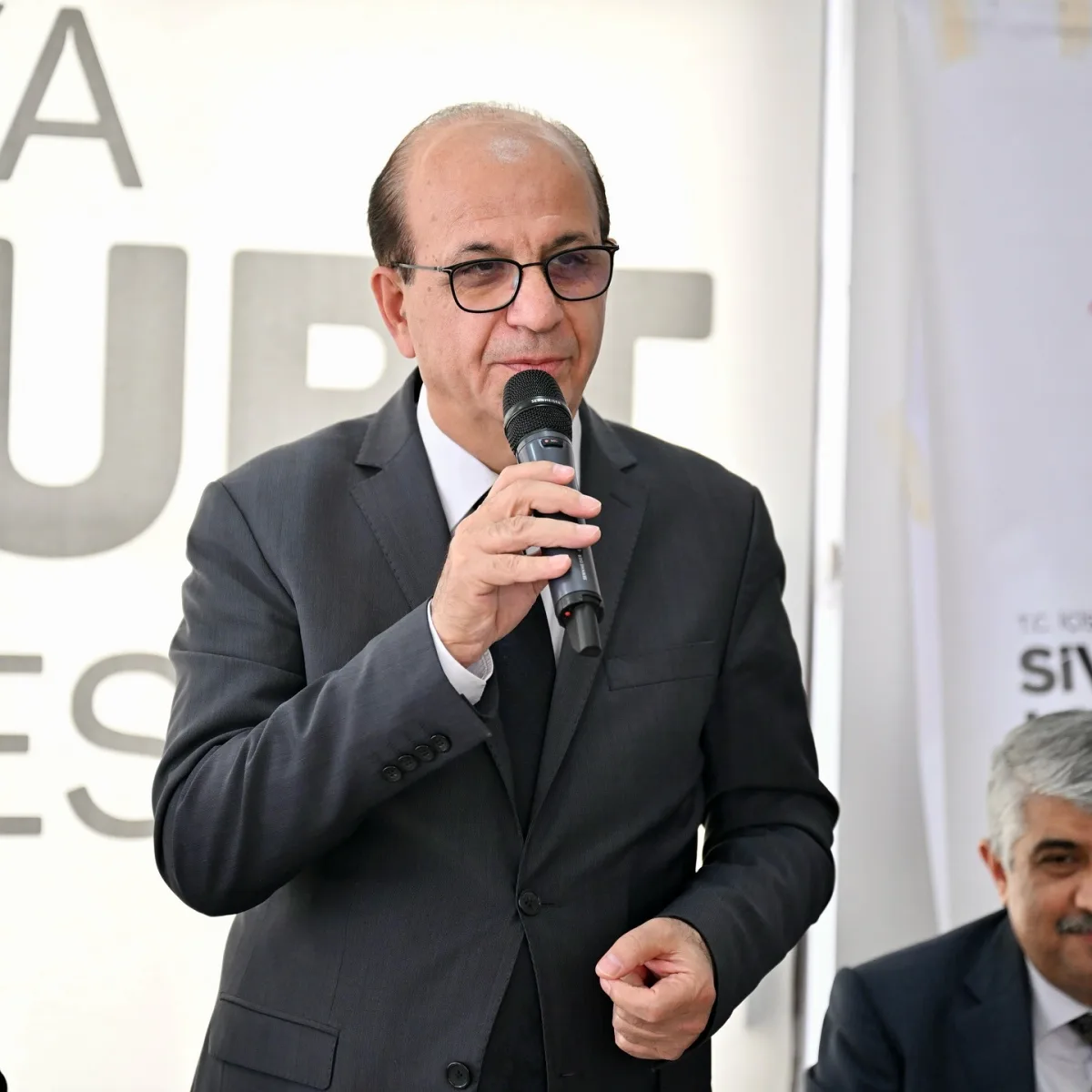 Yeşilyurt Belediyesi’nin Ev Sahipliği Yaptığı ‘Aile Mentörlüğü’ Eğitim Programı Tamamlandı