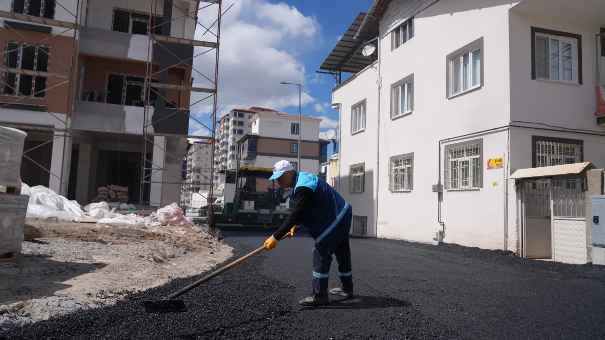 Battalgazi’de Ekipler Sahada: Asfalt Çalışmaları Aralıksız Devam Ediyor