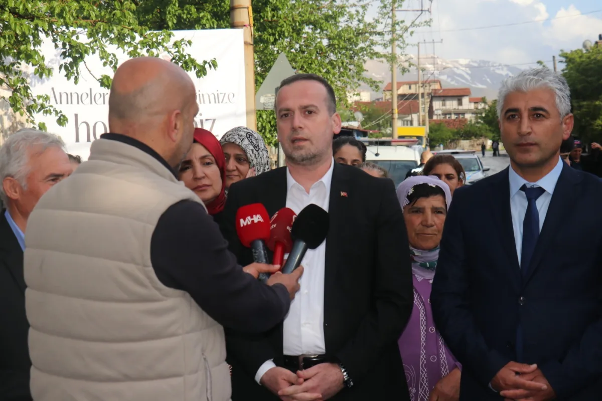 Cemal Gürsel Mahallesi’nde Anneler Günü Renkli Görüntülere Sahne Oldu.
