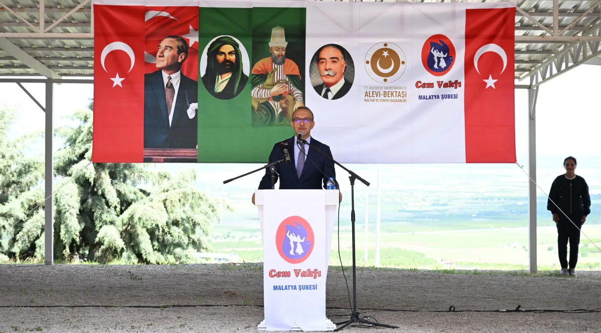 Malatya’da Hüseyin DOĞAN Dede İçin Gönülleri Buluşturan Anma.