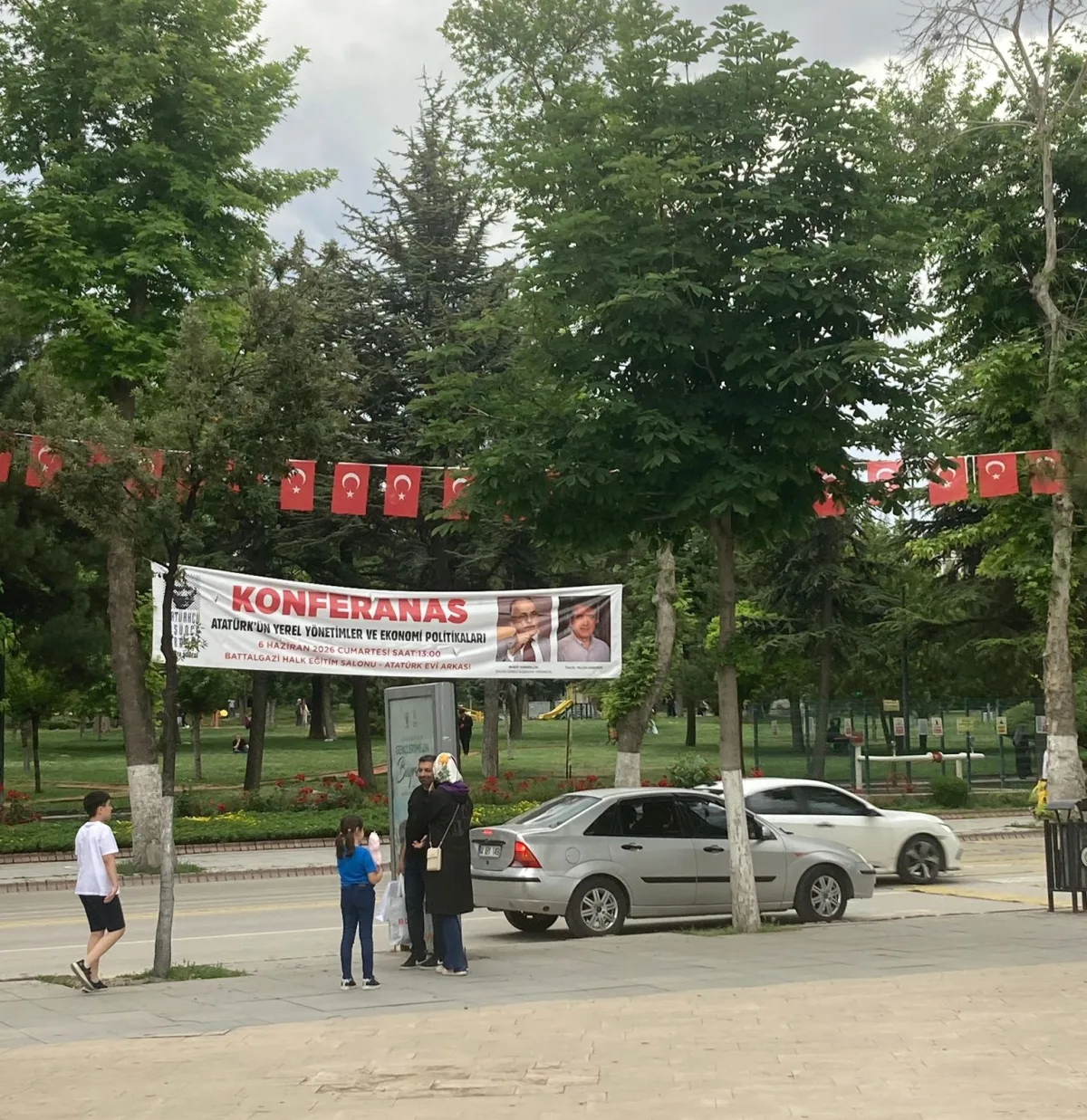 BATTALGAZİ’DE “KONFERANS” DEĞİL “KONFERANAS” SKANDALI.
