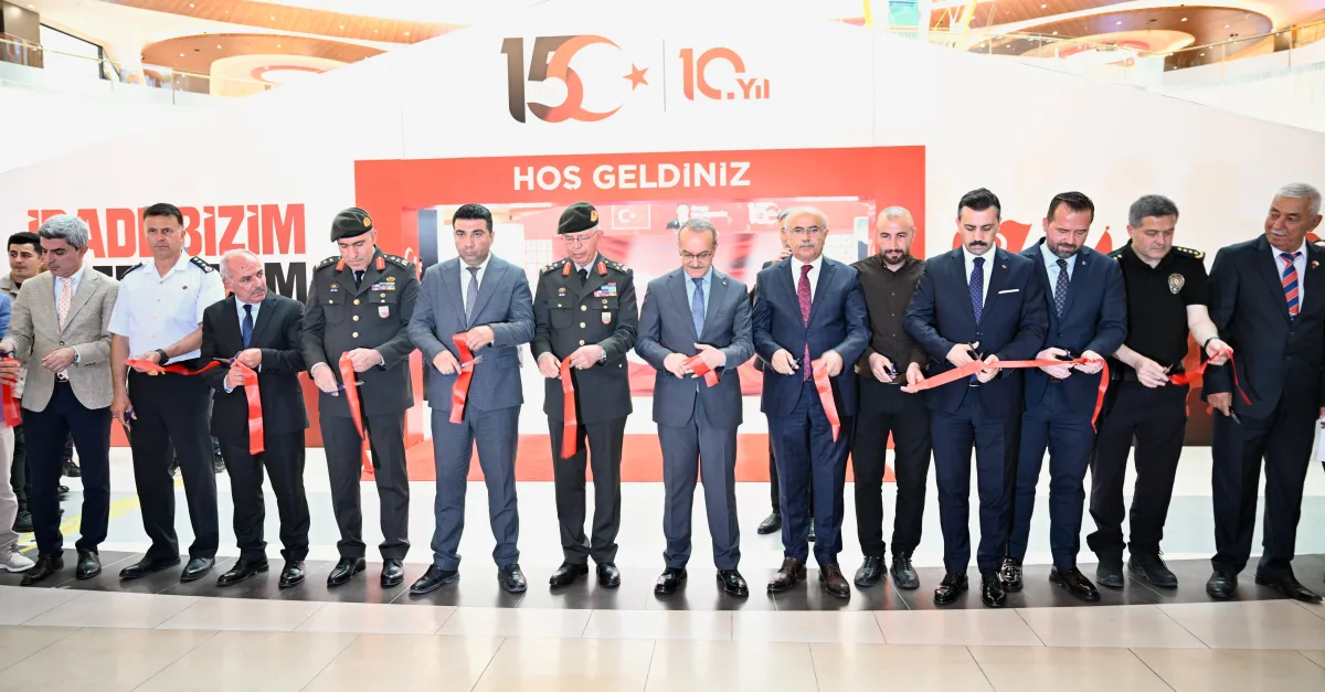 Vali Yavuz, 15 Temmuz Anma Programları Kapsamında Vatandaşlarla Buluştu.
