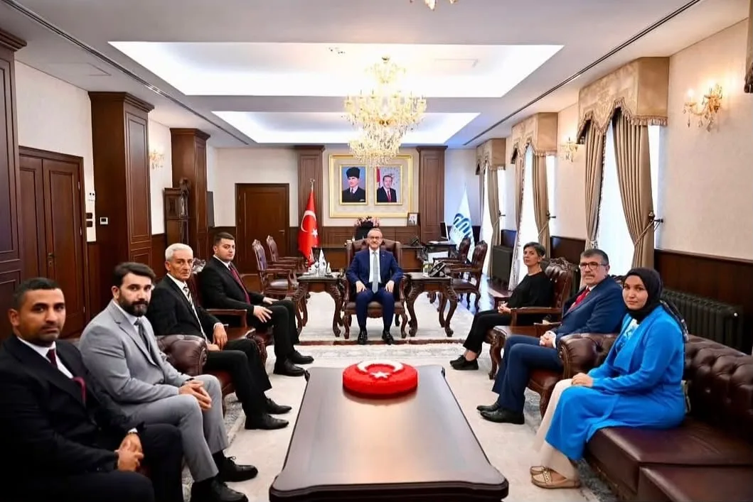 CHP Malatya İl Başkanlığı, Vali Seddar Yavuz’u Makamında Ziyaret Etti.