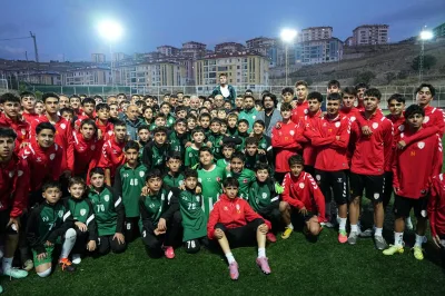 Başkan Geçit Genç Sporcularla Buluştu: “Sizlere Güveniyoruz”